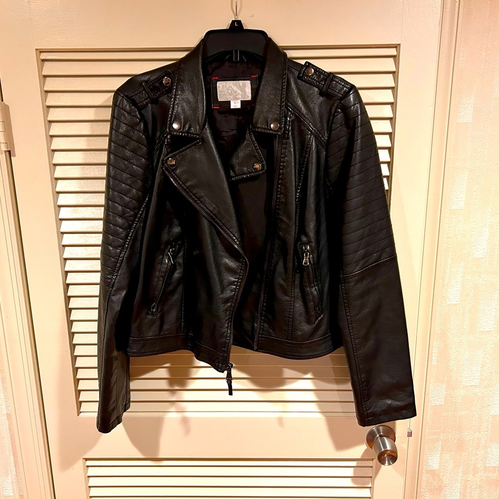 Xhilaration X-L Leather Black Jacket. ONLY USED TWICE